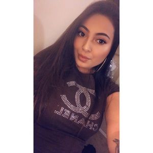 Meet your Posher, Lorae